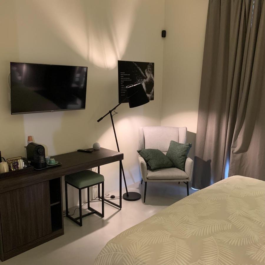 Donna Caterina Hotel Монополи Екстериор снимка